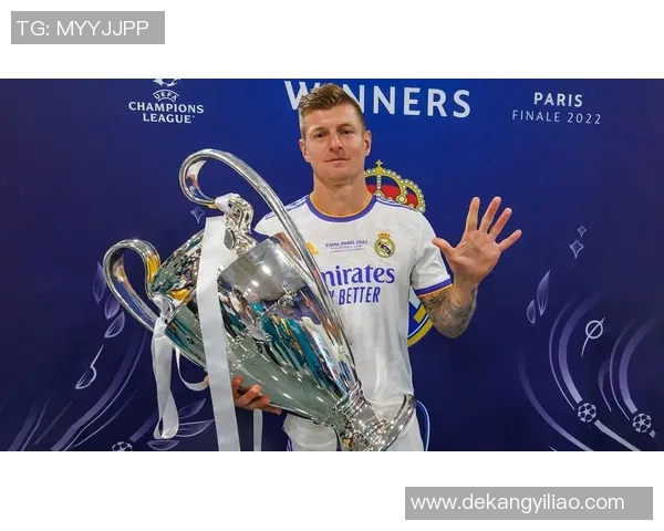 北德容与南佩佩的巅峰对决谁将成为足球场上的新传奇