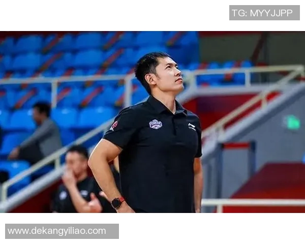 张庆鹏：从篮球场上的拼搏者到生活中的奋斗典范